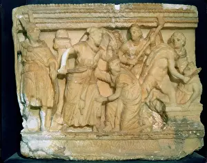 Volterra: Cinerary urn with a fight