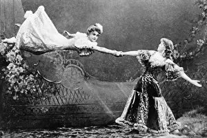 Feat: Circus performance, around 1900