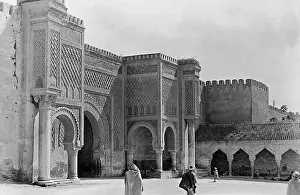 Meknes: City gate in Meknes, 1922