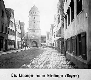 Nordlingen: City gate in Noerdlingen, 1908