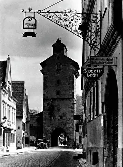 Nordlingen: City gate in Noerdlingen, 1944