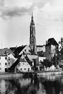 Rises: City view of Landshut, 1930s