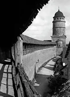 Corridor: City wall in Noerdlingen, 1943