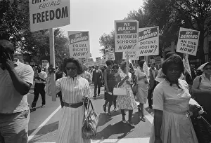 Decent: Civil rights march on Washington DC, a procession ?