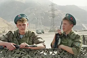 Guarding: Civil war in Tajikistan