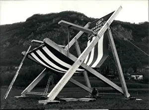 Guiness: Claiming to be the worlds largest sun chair