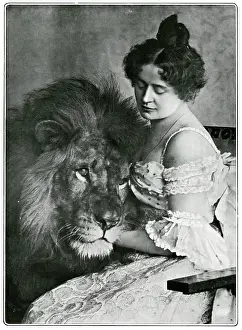 Claire Heliot, lion tamer