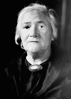 Clara: Clara Zetkin, 1925