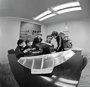 Druzhba: Classes in aeromodelling circle