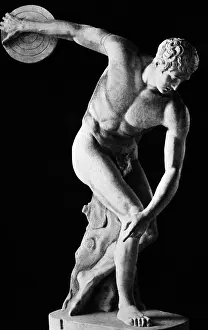 500bc: Classical Nude Figure Discus Thrower