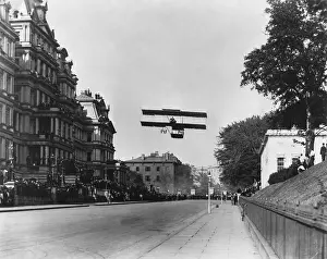 Myer: Claude Graham-White flew his Farman biplane