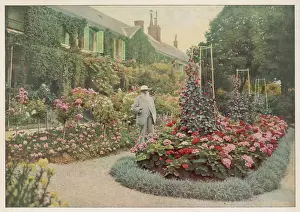 Flowerbeds: Claude Monet garden at Giverny