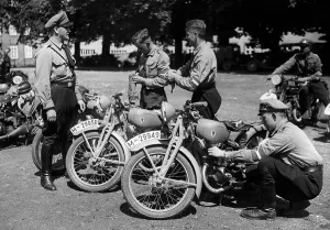 Goslar: Cleaning and inspection of motorcycles, 1935