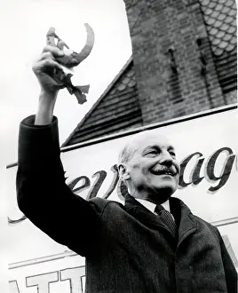 Stevenage: Clement Attlee during 1955 election campaign, Stevenage