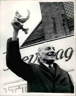 Stevenage: Clement Attlee during 1955 election campaign, Stevenage