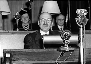 Landslide: Clement Attlee giving speech at UN conference