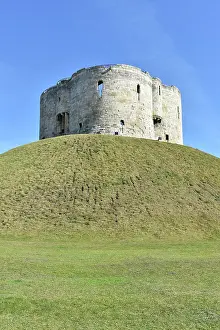 Streetscape: Clifford's Tower, York