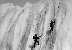 Tasman: Climb of the Tasman glacier, 1911