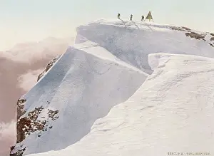 Climbers: CLIMBING, ALPS (PHOTO)