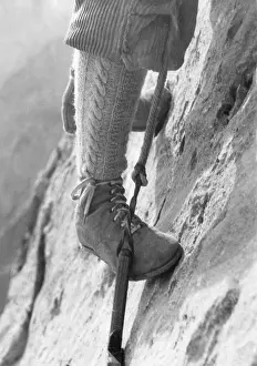 Foothold: CLIMBING FOOTHOLD