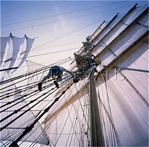 Khersones: CLIMBING THE RIGGING