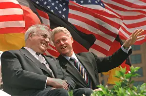 Eightieth: Clinton and Kohl sign air transport agreement