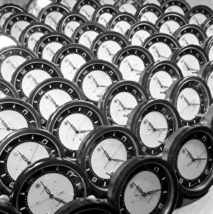 Nove: Clocks