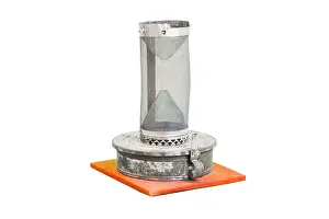 Pests: Clockwork fly catcher