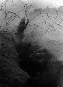 Opposing: Close combat on the Eastern Front, 1943