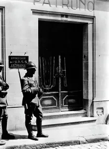 Diplomatic: The closed embassy of the USSR in Vichy, 1941