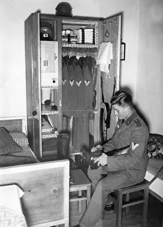 Compulsory: The closet of a corporal of the Wehrmacht in the 30s
