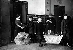 Donate: Clothes collection in Berlin, 1915
