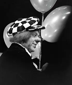 Popov: Clown Oleg Popov, 1977