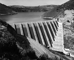 Dams: CLYWEDOG DAM