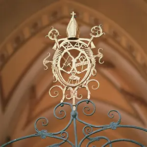1126: Coat of arms of an abbot of the monastery