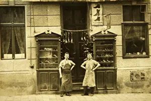Cobblers: Cobbler store in Vienna - About 1910