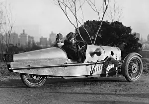 Stanford: Cobina Wright with her daughter in a Stanford, 1926