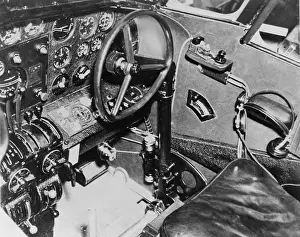 Cockpits: Cockpit of Amelia Earhart's plane, a Lockheed ?