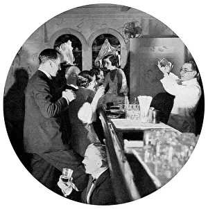 Shaker: Cocktail bar on board an ocean liner