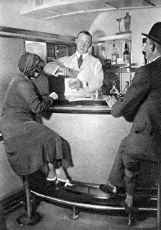 Northeastern: Cocktail bar on the Flying Scotsman
