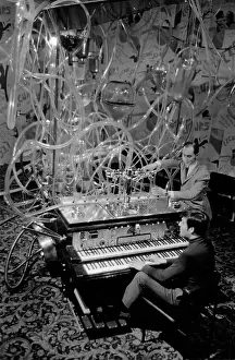 Jours: Cocktail composed on piano keyboard, Boris Vian film, Paris