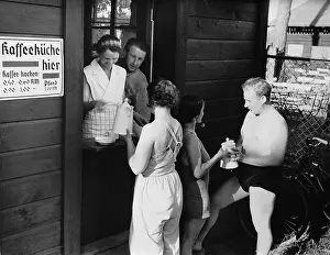 Lido: Coffee kitchen in the Gruenau beach, 1938