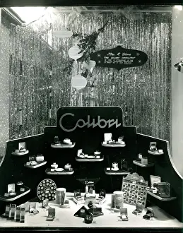 Colibri: Colibri cigarette lighter and cigarette case window display