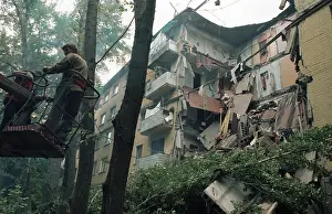 Summary: Collapse of dilapidated houses