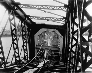 Ins. Of Civil Engineers: Collapsed Nagara Gawa Railway Bridge