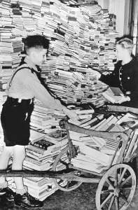 Pushcart: Collection of books, 1942