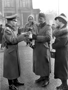 Collects: Collection of donations on the street for the War- winter re