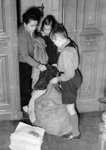 Four Year: Collection of old materials, 1937