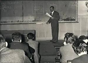 Lecturing: Colleges - Education - Educators - Professors