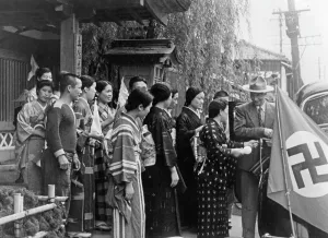 Limousine: Collin Ross in Japan, 1930s